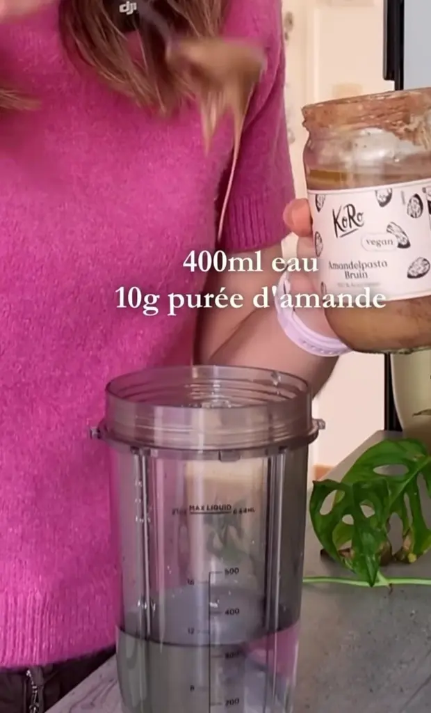 Boisson végétale à l'amande maison