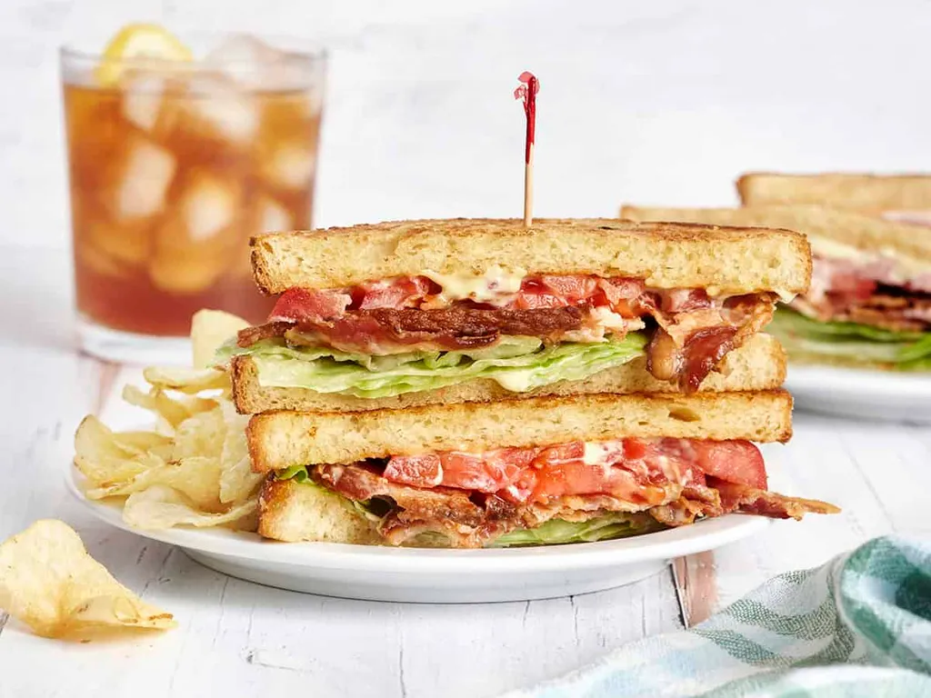 Classic Toasted BLT Sandwich