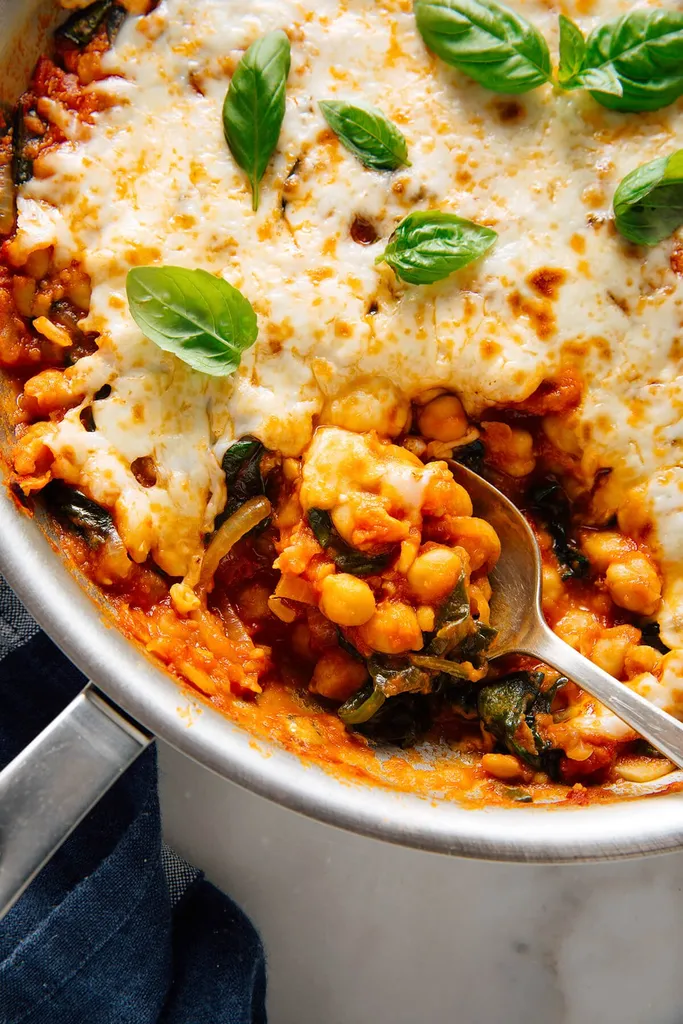 Skillet Mozzarella and Tomato Beans