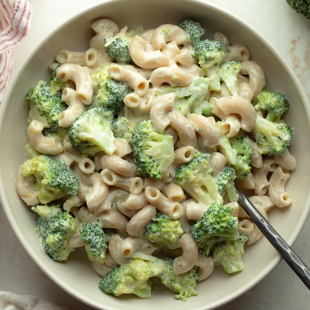 Vegan White Mac and Cheese with Broccoli