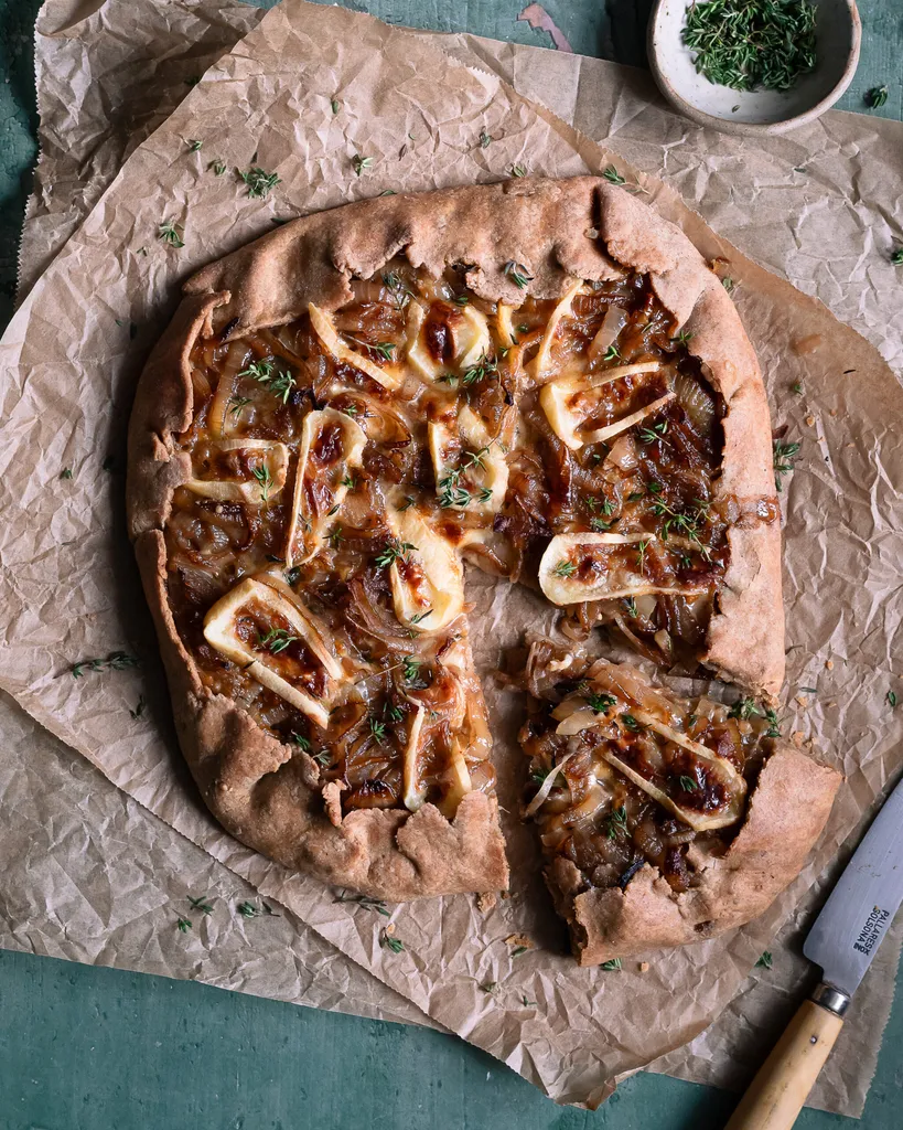 Photo of Tarte Rustique aux Oignons et Reblochon