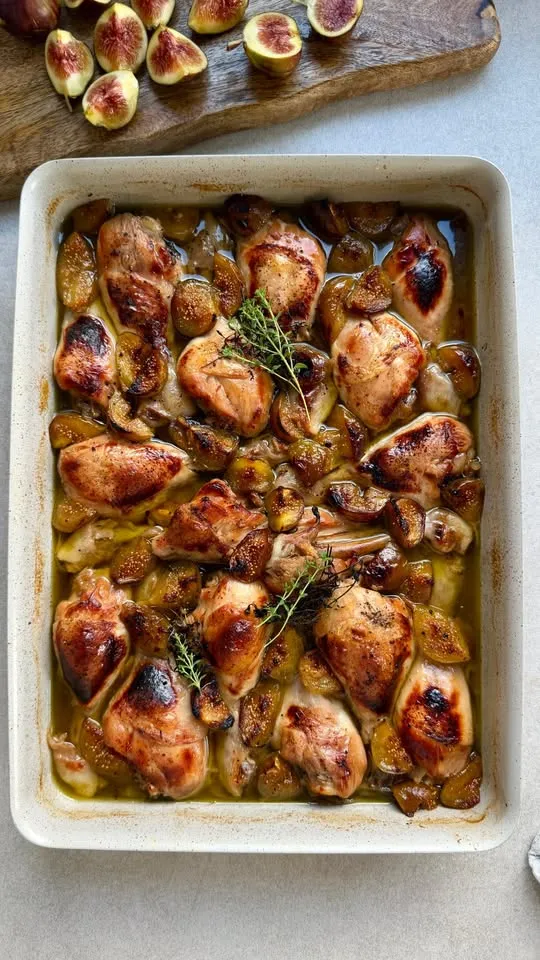 Poulet rôti aux figues et oignons rouges