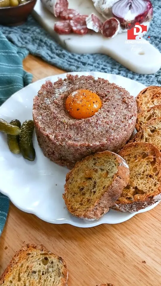 Tartare de Saucisson à l'Ancienne