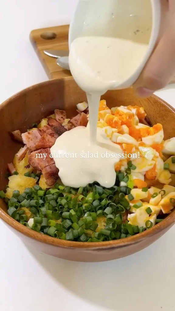 Salade de Hash Browns au Bacon et Œufs