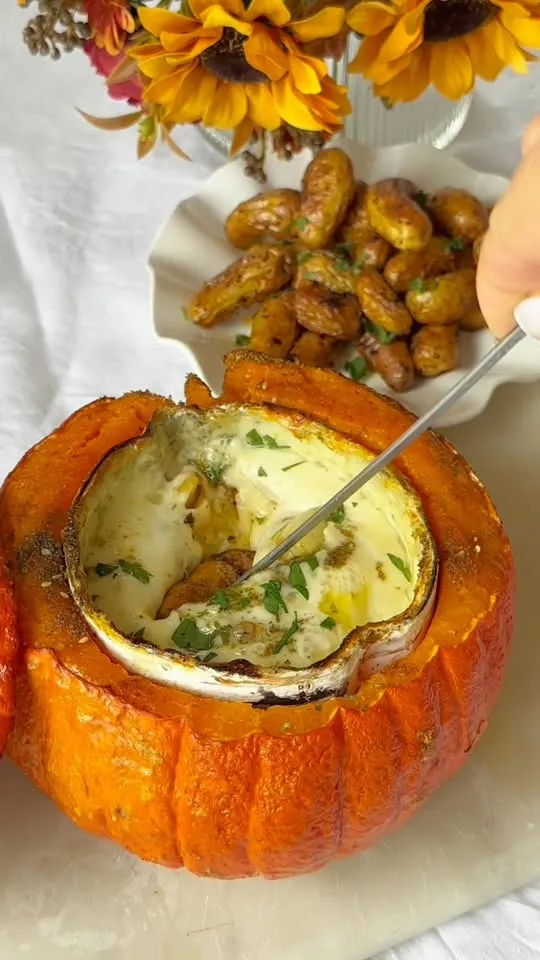 Potimarron Farcie au Mont d'Or et Pommes Grenaille