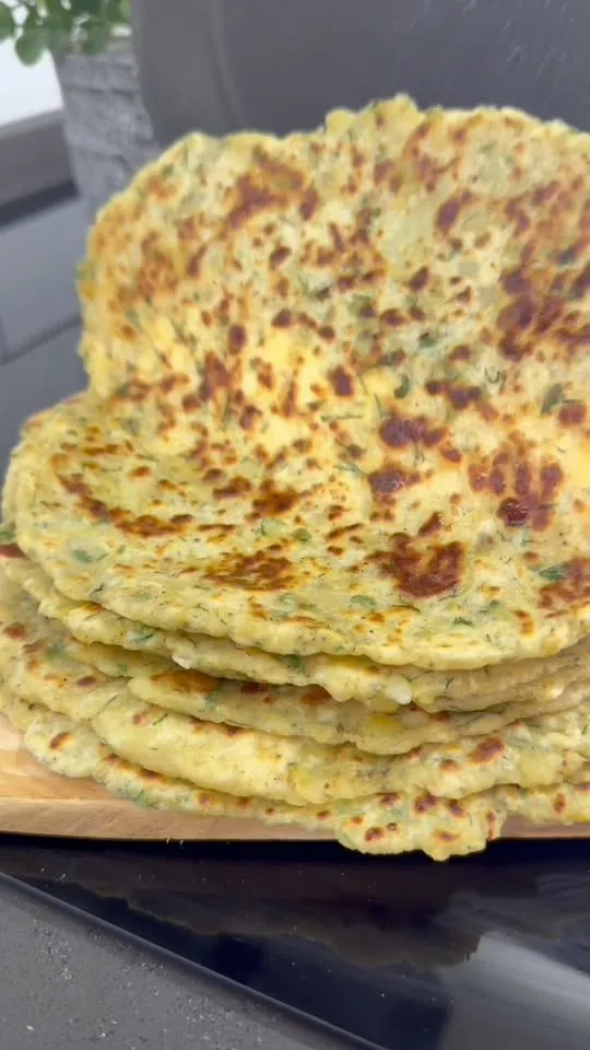 Galettes de pommes de terre au fromage et aux herbes