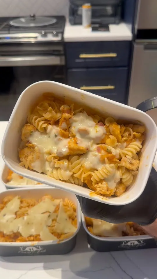 Buffalo Chicken Pasta Meal Prep