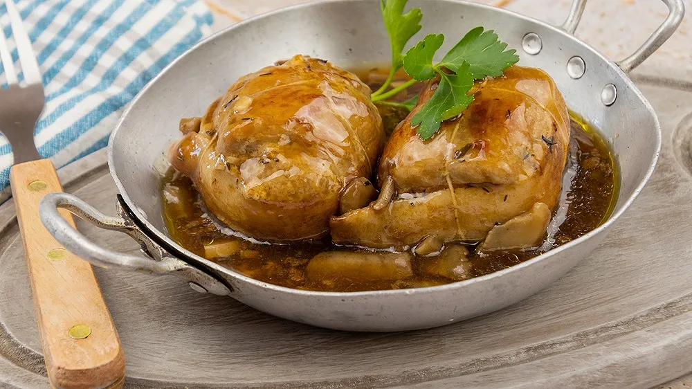Paupiettes de porc à la crème et champignons